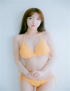 边夹腿边看小黄文